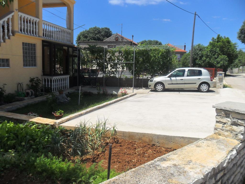 Apartments Stana Sukošan Exterior foto