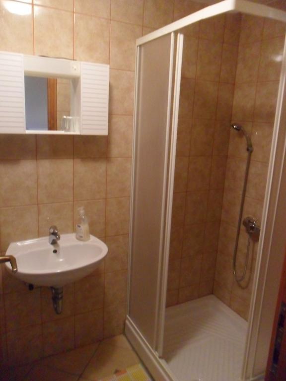 Apartments Stana Sukošan Habitación foto