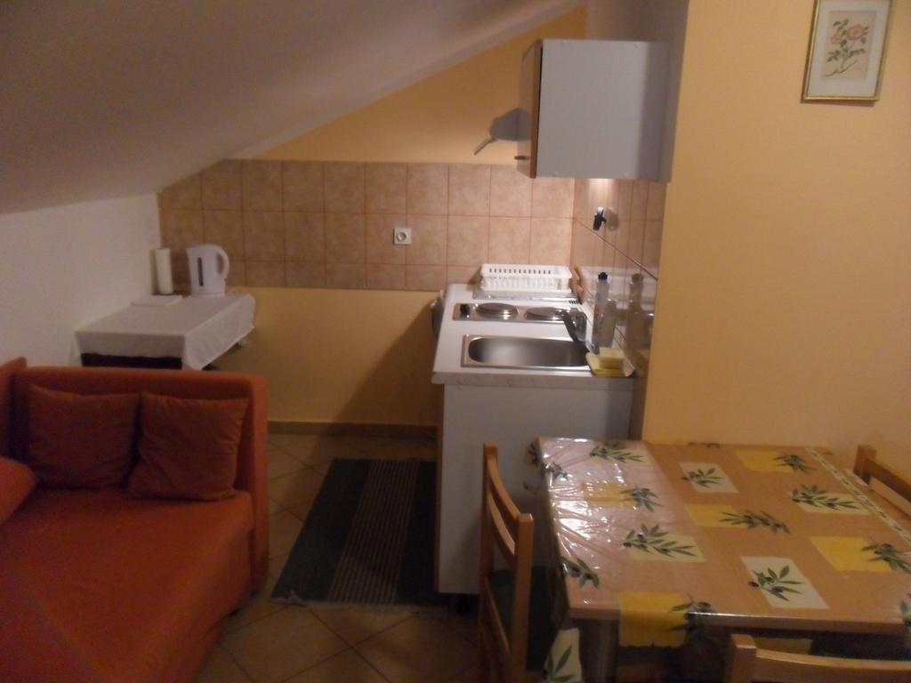 Apartments Stana Sukošan Habitación foto